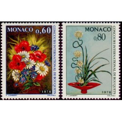 Timbres Monaco n°1035 et...