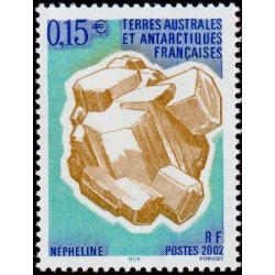 Timbres TAAF n°327