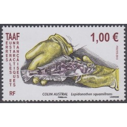 Timbre TAAF n°641